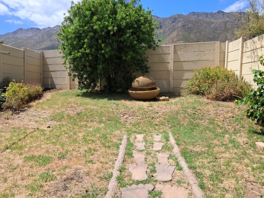 2 Bedroom Property for Sale in Admirals Park Western Cape